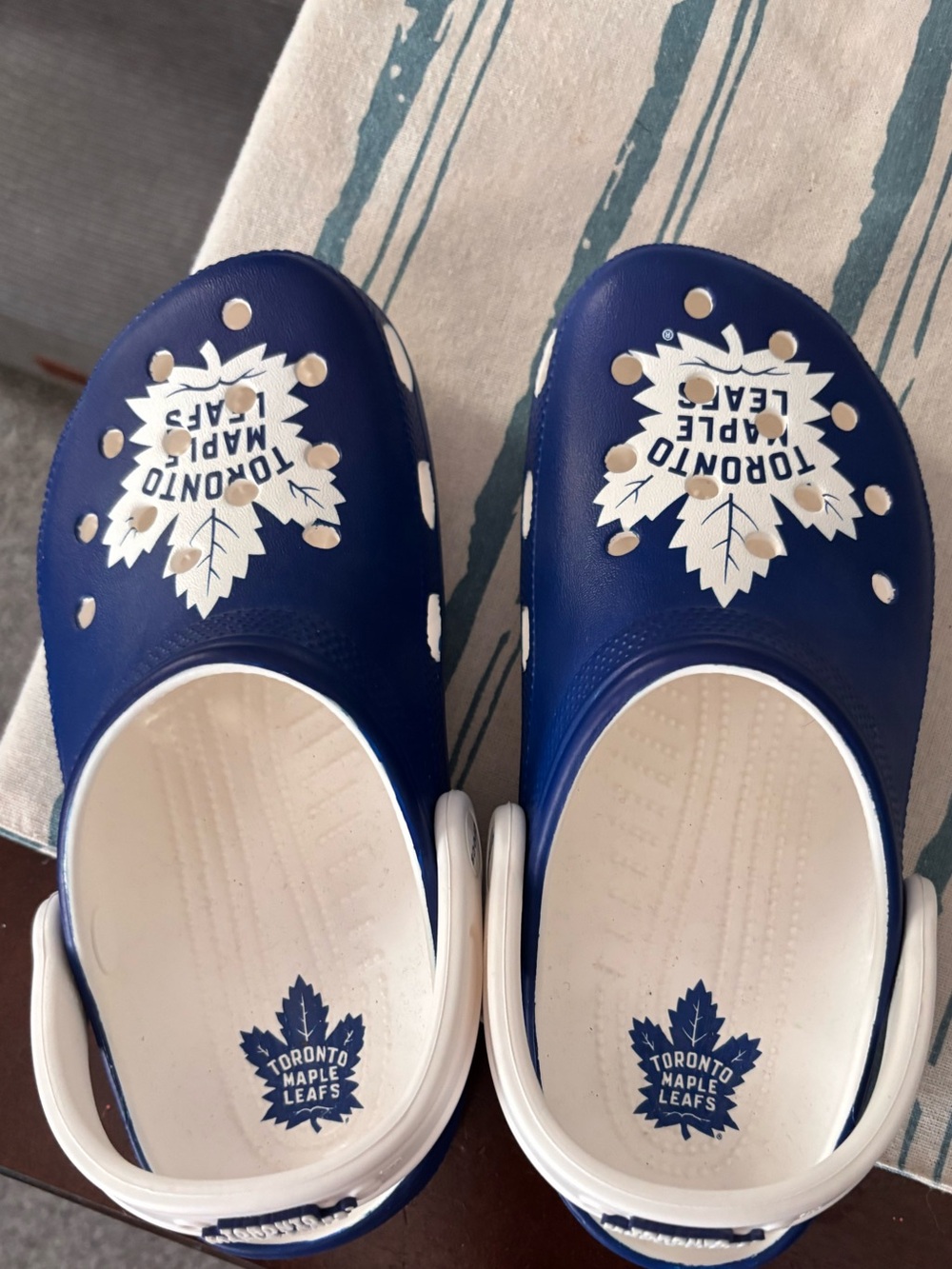 CROCS Toronto Maple Leafs Navy and White Classic Clog